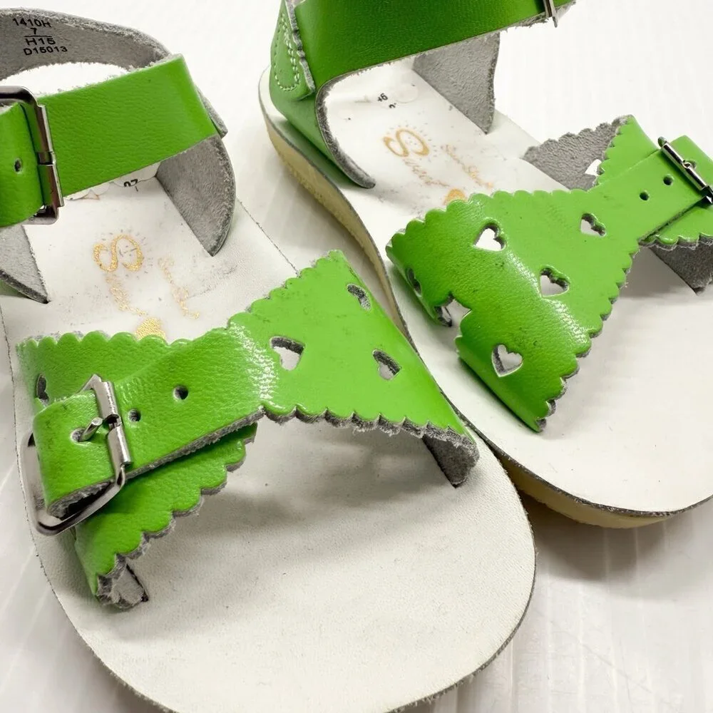 Salt Water Sandals by Hoy adorable pair